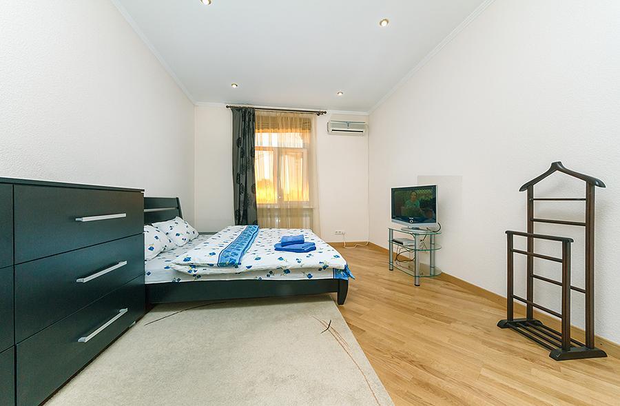 Amazing Two Beds In The Klovskiy Spusk Apartment Kiev Ngoại thất bức ảnh