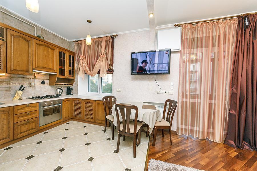 Amazing Two Beds In The Klovskiy Spusk Apartment Kiev Ngoại thất bức ảnh